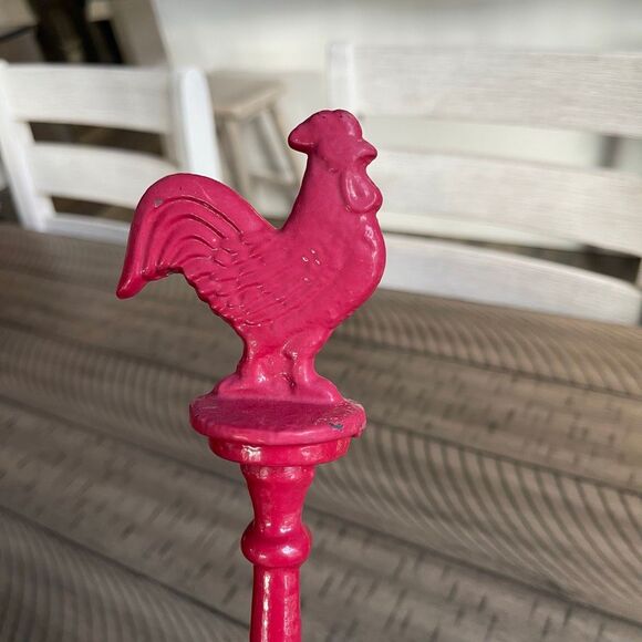 Grant Howard Cast Iron Red Rooster Paper Towel holder - Picture 7 of 11
